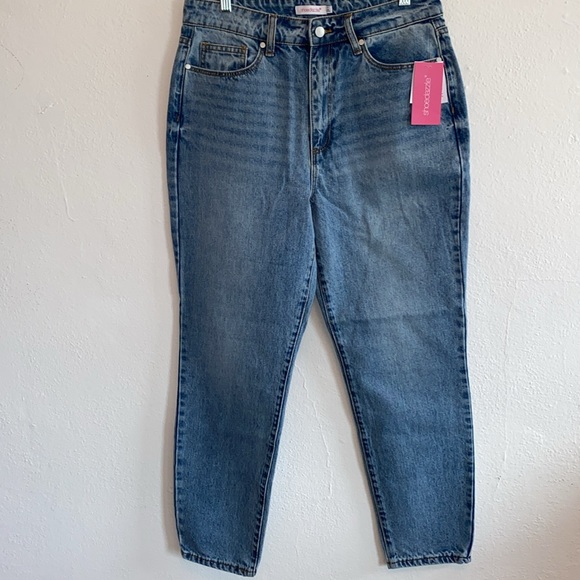 * NWT Mom Jeans / Straight Leg Denim - Picture 1 of 10